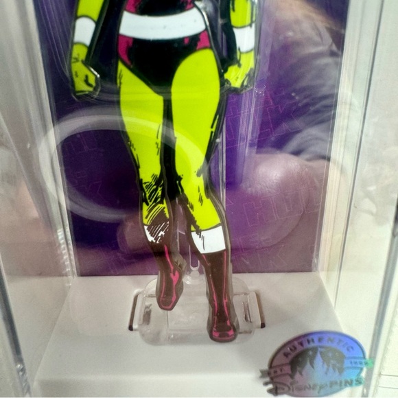 NWT. Disney Parks 2023 Marvel She Hulk #1105 LE Figpin Pin - Picture 4 of 10